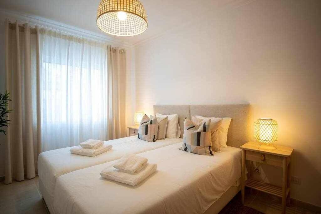 Modern 3Br Apt W/ Lg Terrace, Bbq, Ac & Parking Tavira Exterior foto