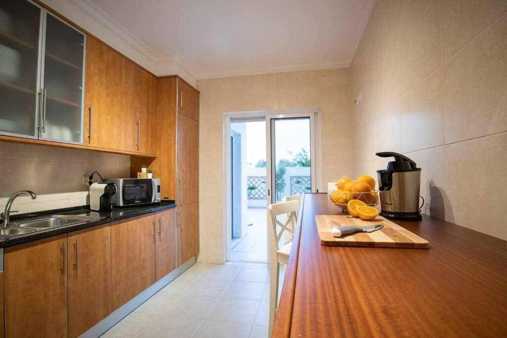 Modern 3Br Apt W/ Lg Terrace, Bbq, Ac & Parking Tavira Exterior foto