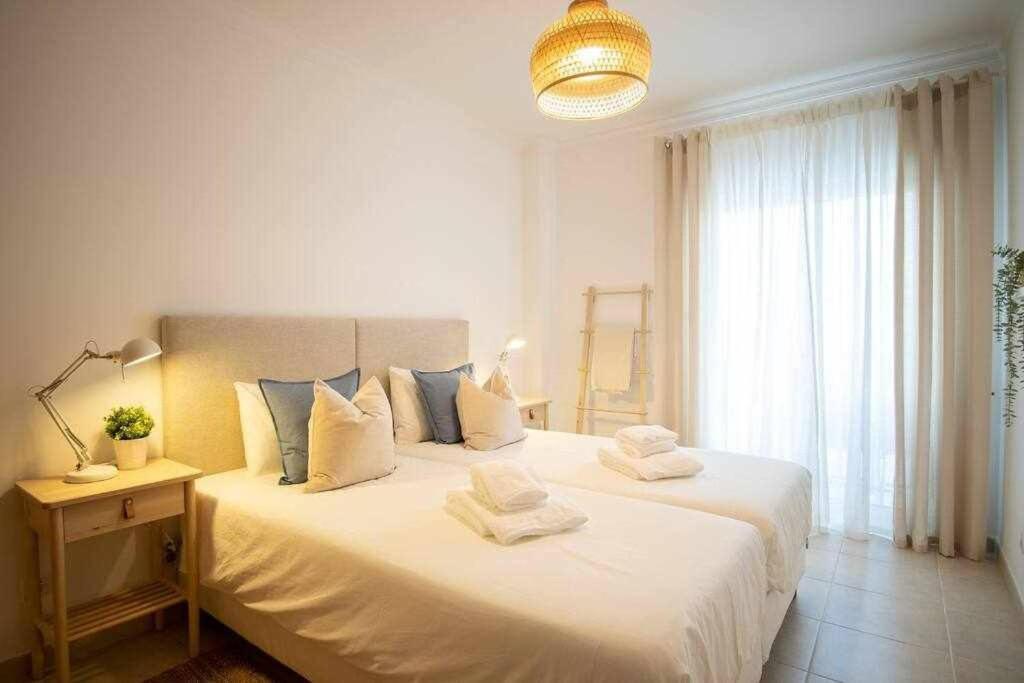 Modern 3Br Apt W/ Lg Terrace, Bbq, Ac & Parking Tavira Exterior foto